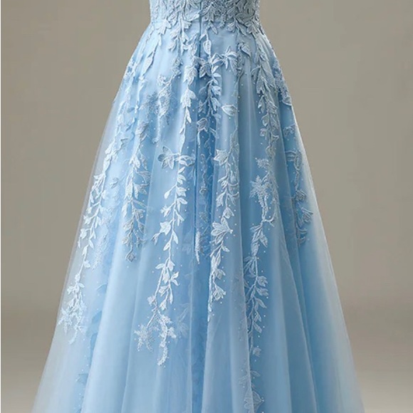 Berlinnova, Size 14, color blue jay, never worn. - Picture 2 of 3